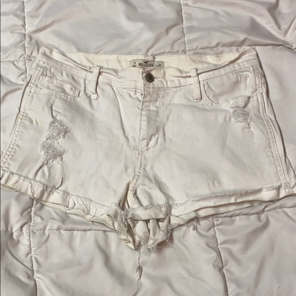 White high-rise shorts from Hollister